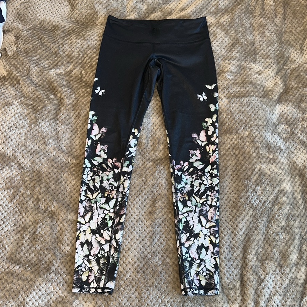 ALO yoga Gypset Goddess Multicolor Butterflies Glossy Print leggings size S